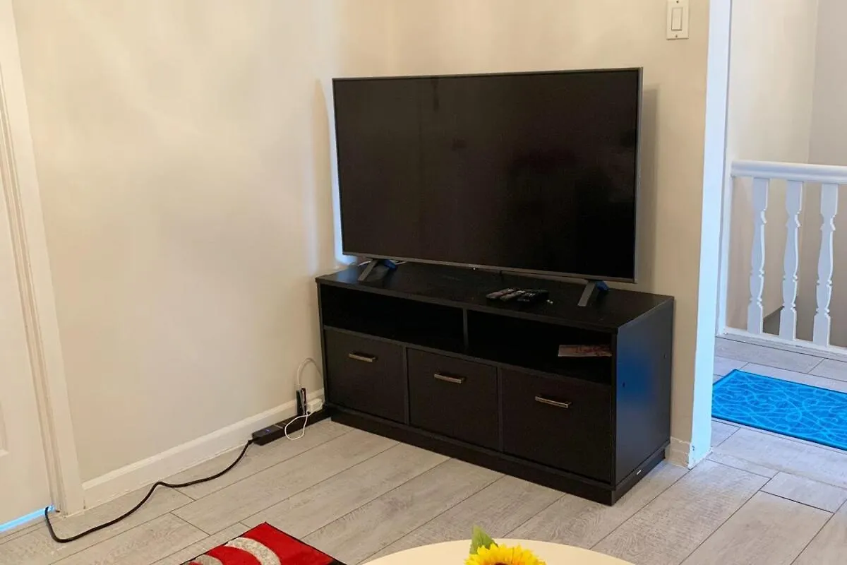 Δωμάτια σε οικογενειακή κατοικία Cheerful 2 Bed Rooms Apartment In Heart Of Queens Νέα Υόρκη Ηνωμένες Πολιτείες της Αμερικής