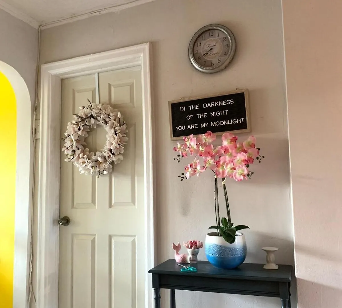 Cheerful 2 Bed Rooms Apartment In Heart Of Queens Νέα Υόρκη Δωμάτια σε οικογενειακή κατοικία