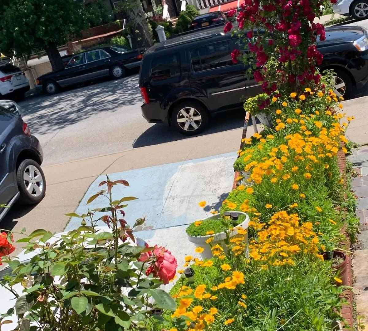 Δωμάτια σε οικογενειακή κατοικία Cheerful 2 Bed Rooms Apartment In Heart Of Queens Νέα Υόρκη Ηνωμένες Πολιτείες της Αμερικής